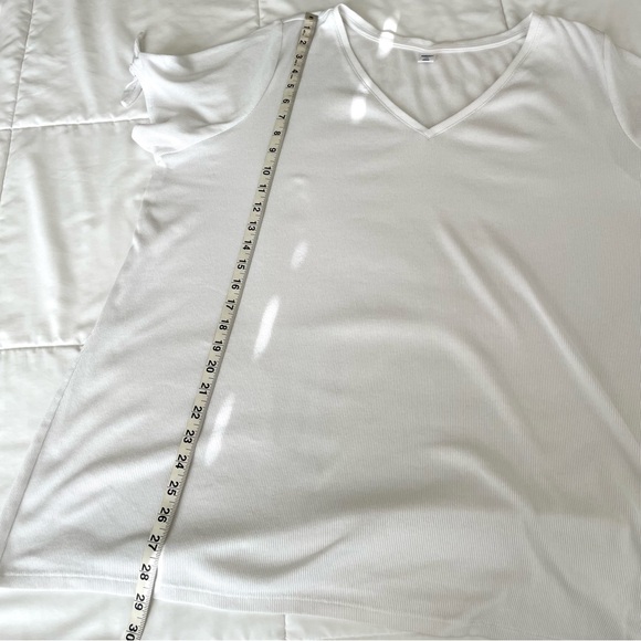 Old Navy Short Tie Sleeve Rib Knit Tee Top V-Neck White Size 3X Plus - Picture 9 of 9